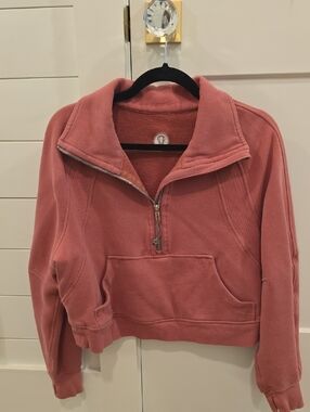 Lululemon Half Zip Cropped Scuba